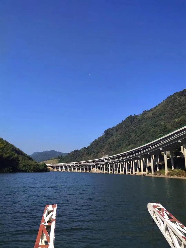 女人要自己掙錢才有價(jià)值句子圖片，女人要自己掙錢才有價(jià)值句子怎么說？