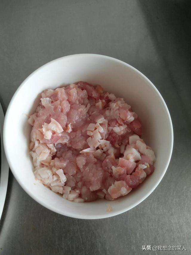 粉絲肉包的餡怎么調(diào)，粉絲肉包餡怎么調(diào)？